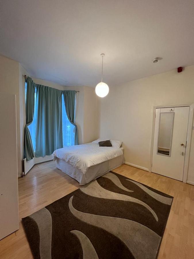 Bruce Rooms Лондон Екстериор снимка