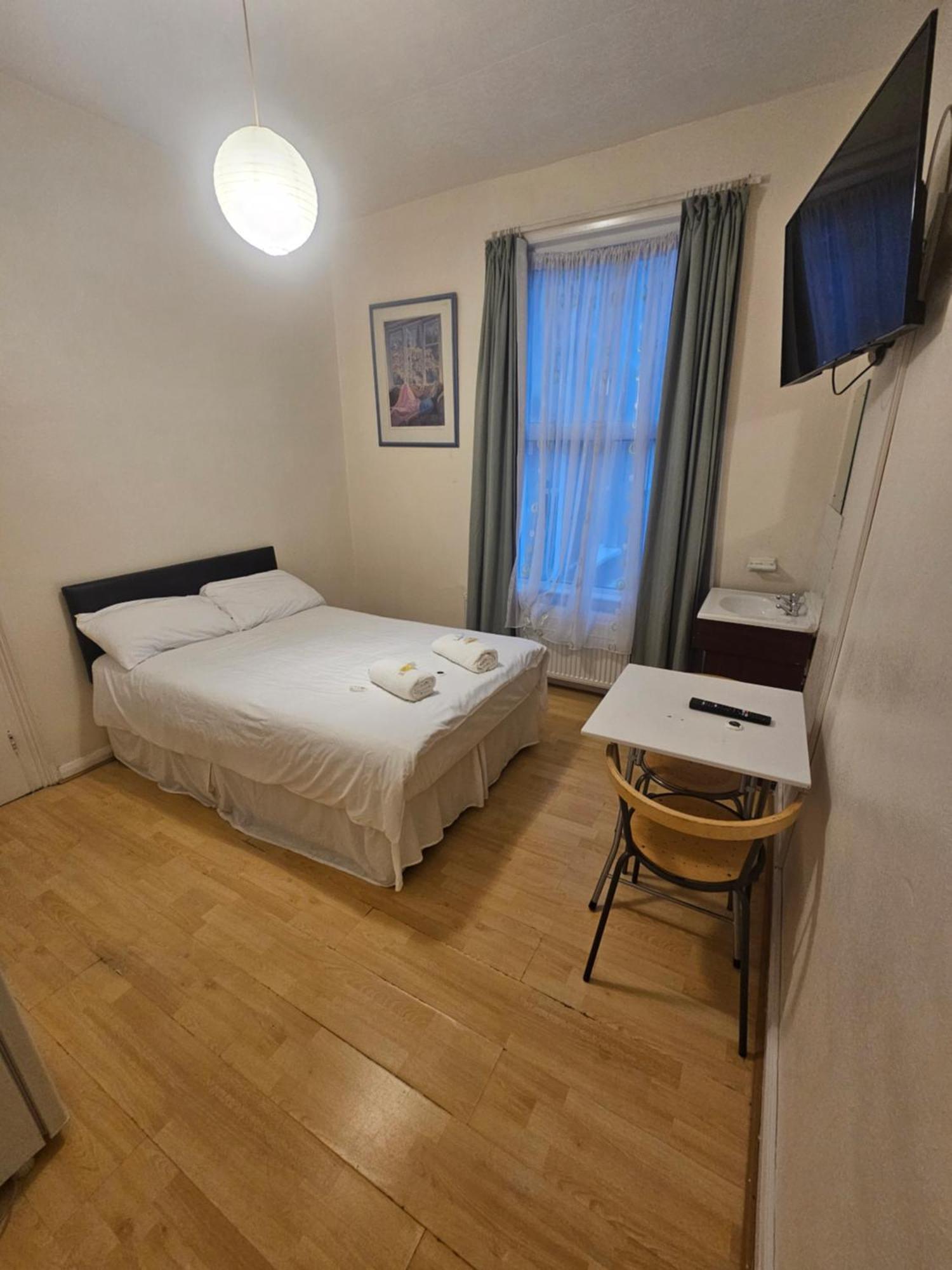 Bruce Rooms Лондон Екстериор снимка