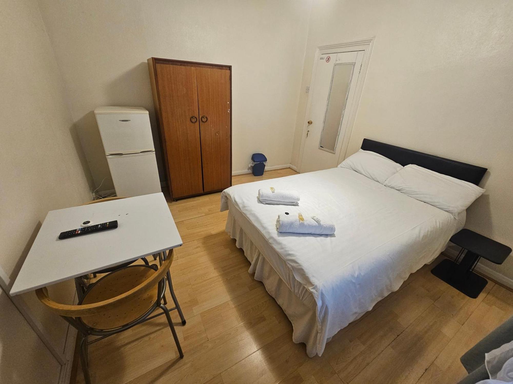Bruce Rooms Лондон Екстериор снимка